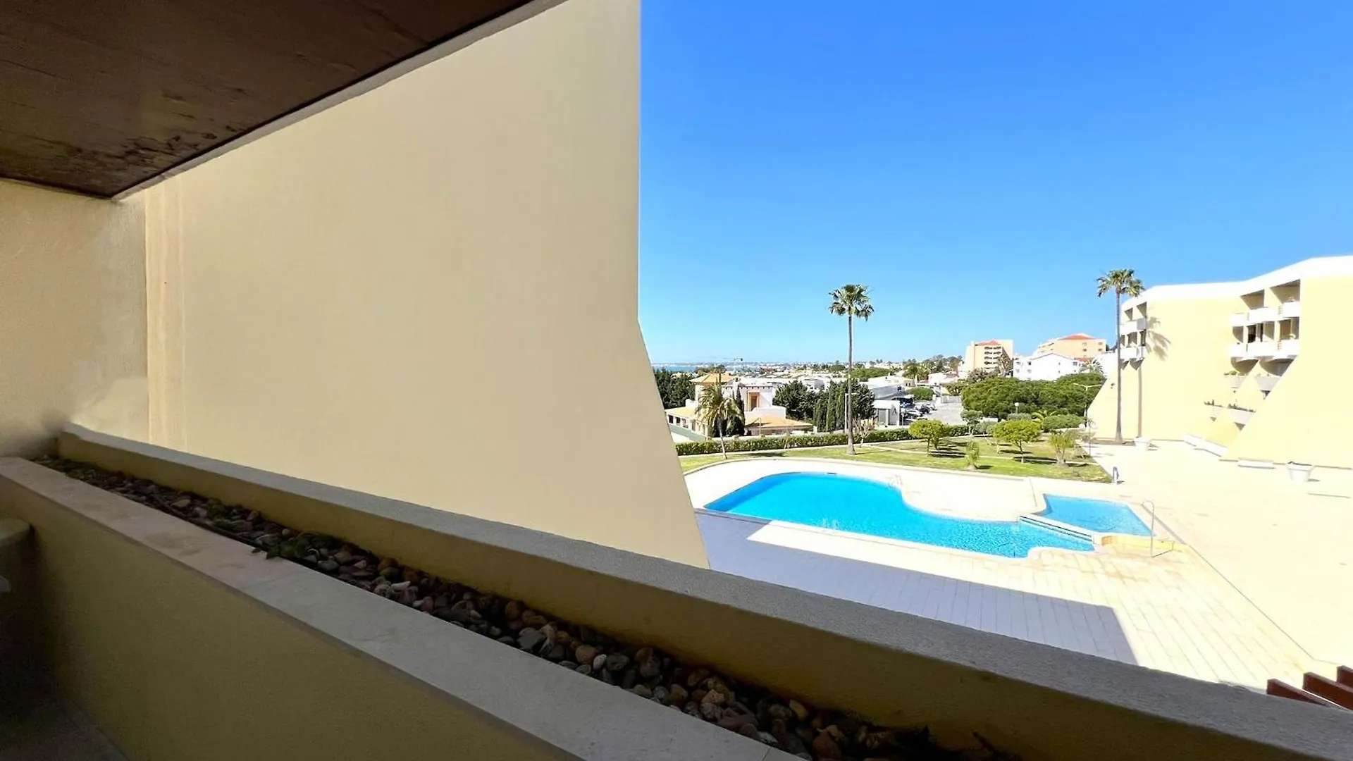 Albufeira Concept 2 With Pool By Homing Apartment Gale