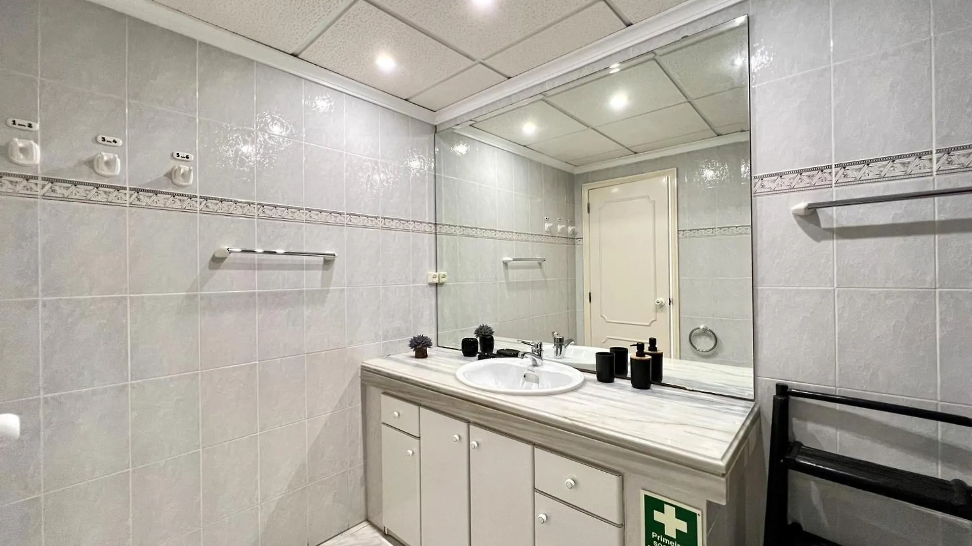 Albufeira Concept 2 With Pool By Homing Apartment Gale