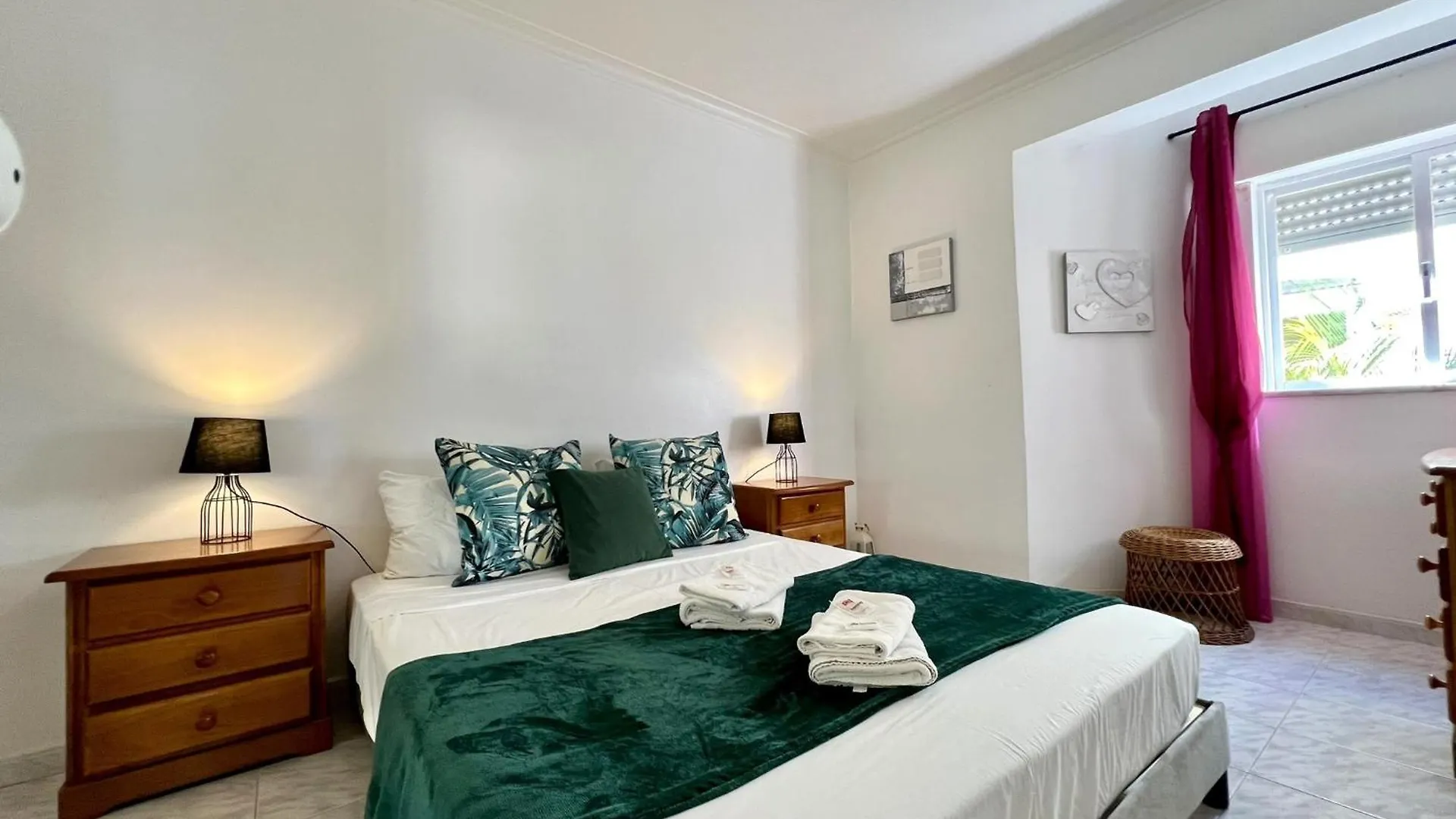 Albufeira Concept 2 With Pool By Homing Apartment Gale